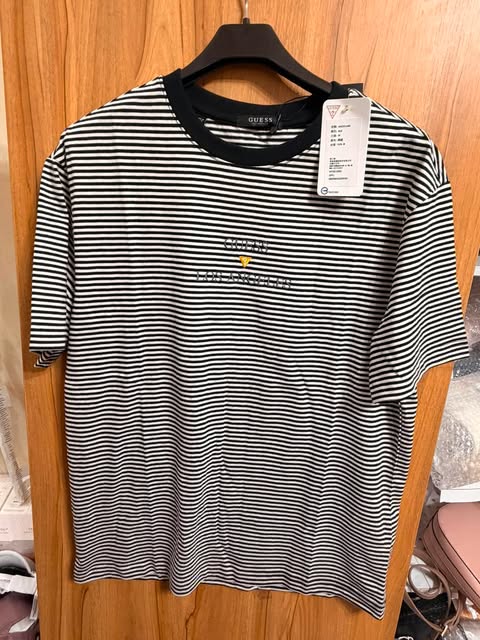 GUESS T-Shirt(FREE SF🚚)
