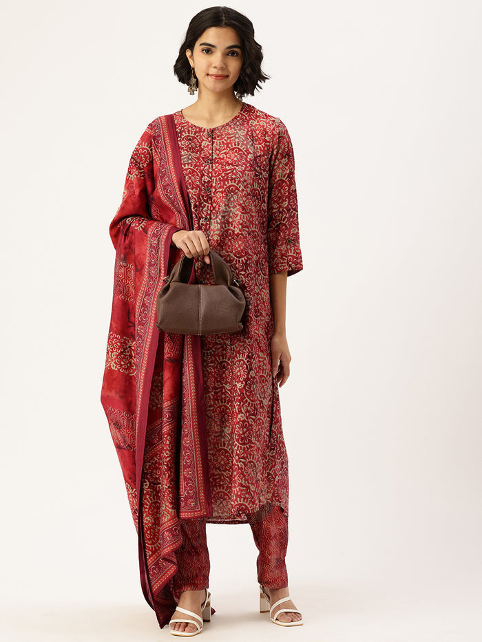 Red Floral Printed Kurta with Trousers & With Dupatta, Red Kurta Set, Floral Printed Kurta, Red Floral Kurta Set, Kurta with Trousers, Kurta with Dupatta, Kurta Pant Set, Kurta Pant Dupatta Set, Printed Kurta Set, Floral Kurta Set, Women Ethnic Wear