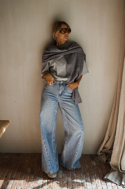 Blue Guetta wide-leg jeans, front view