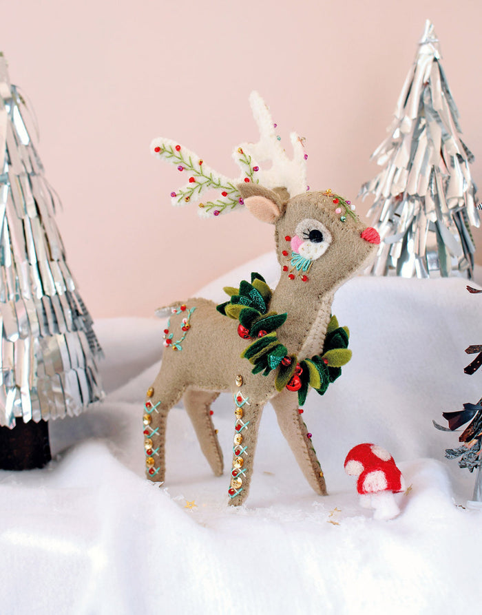 Bobbin the Deer / Reindeer Ornament Embroidery Pattern Booklet, Sewyeah