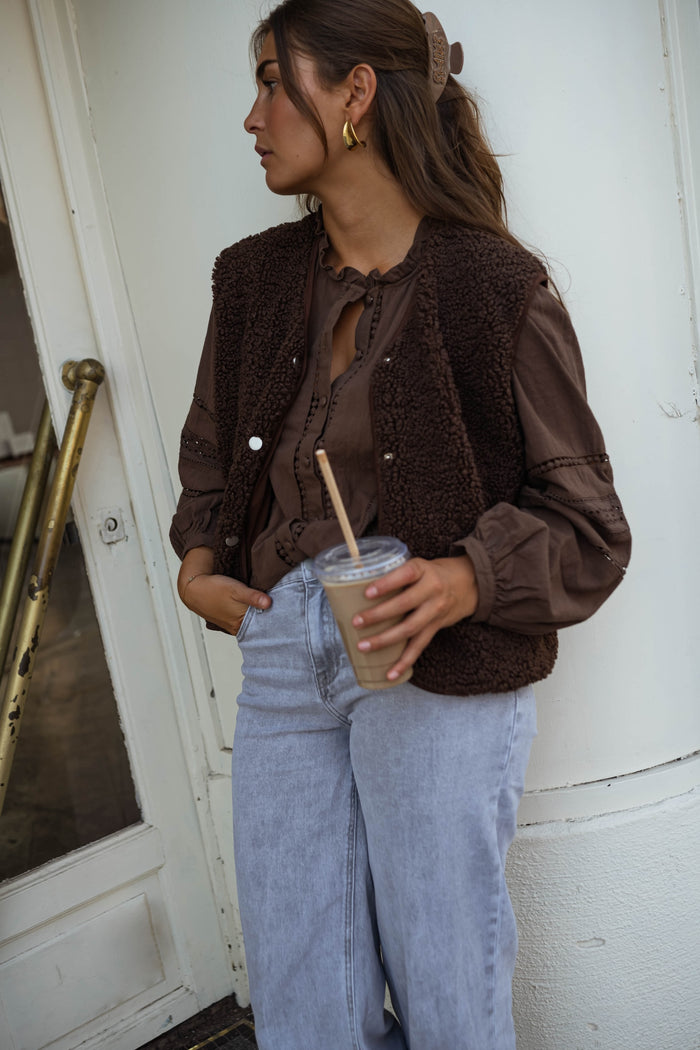 Brown Taoh Vest