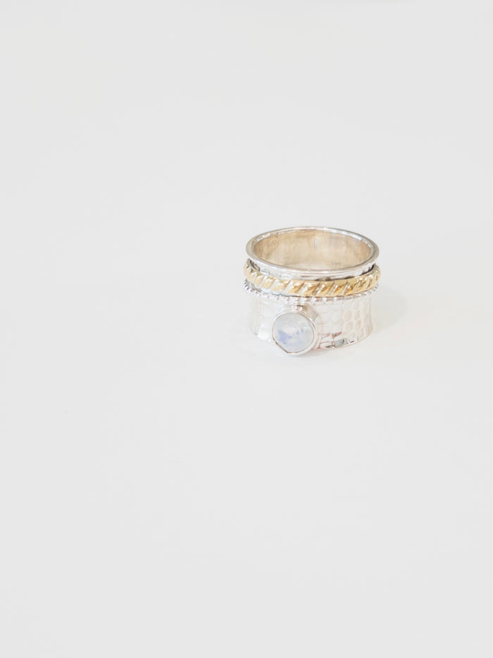 Celeste Moonstone nh spinner ring
