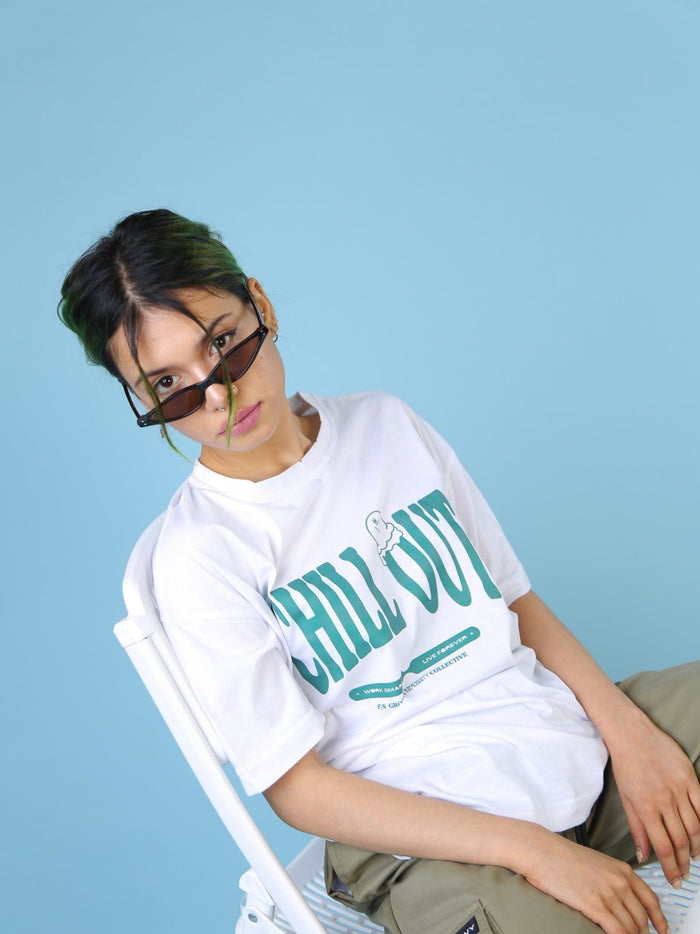 White Graphic Tee Female Model Front – Chill Out – GROOVY Pakistan