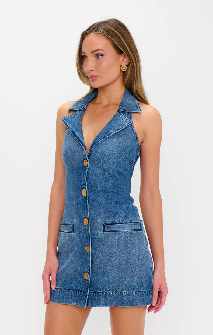 badge_model-wears-size-xs