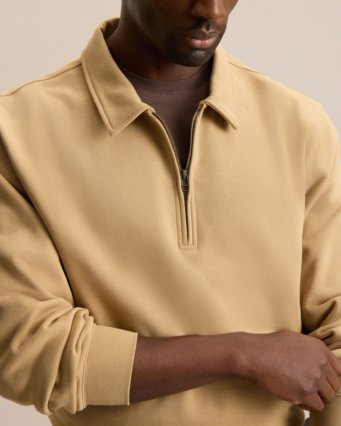 ESSENTIAL QUARTER ZIP SWEATSHIRT