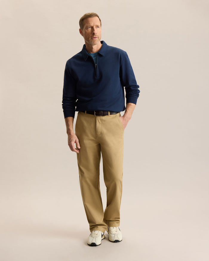 ESSENTIAL QUARTER ZIP SWEATSHIRT