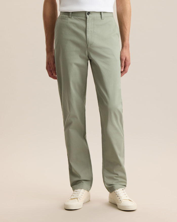 ESSENTIAL SLIM CHINO PANT