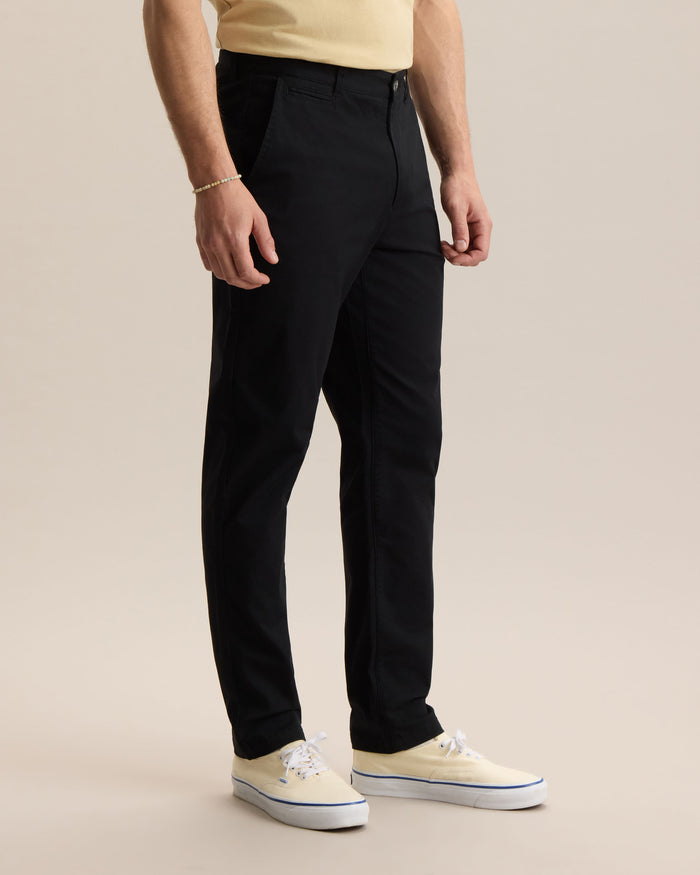 ESSENTIAL SLIM CHINO PANT