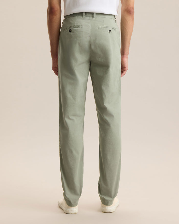 ESSENTIAL SLIM CHINO PANT