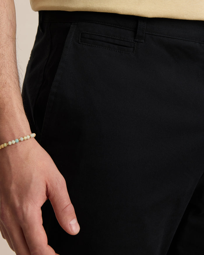 ESSENTIAL SLIM CHINO PANT