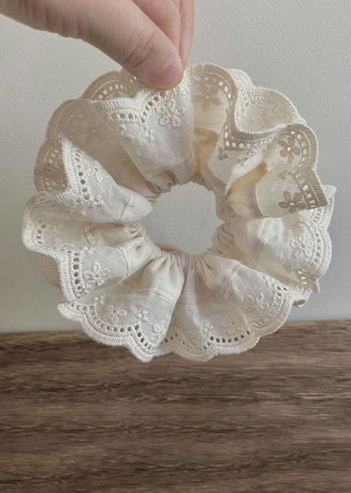 Eyelet Scrunchie - White