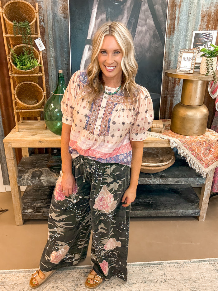 FLOWER PATCHWORK CAMO PANTS