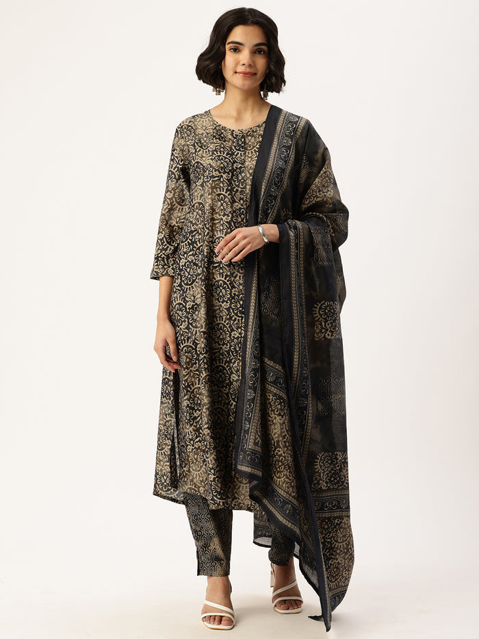 Grey Floral Printed Kurta with Trousers & With Dupatta, Grey Kurta Set, Floral Printed Kurta, Grey Floral Kurta Set, Kurta with Trousers, Kurta with Dupatta, Kurta Pant Set, Kurta Pant Dupatta Set, Printed Kurta Set, Floral Kurta Set, Women Ethnic Wear