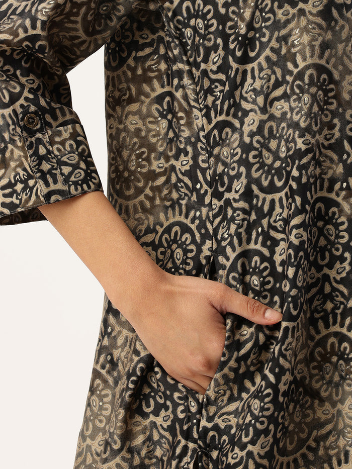 Grey Floral Printed Kurta with Trousers & With Dupatta, Grey Kurta Set, Floral Printed Kurta, Grey Floral Kurta Set, Kurta with Trousers, Kurta with Dupatta, Kurta Pant Set, Kurta Pant Dupatta Set, Printed Kurta Set, Floral Kurta Set, Women Ethnic Wear