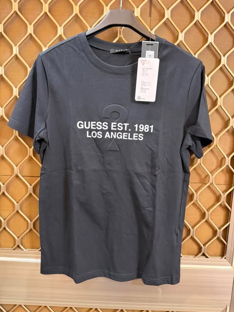 GUESS T-Shirt(FREE SF🚚)