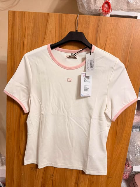 GUESS T-Shirt(FREE SF🚚)