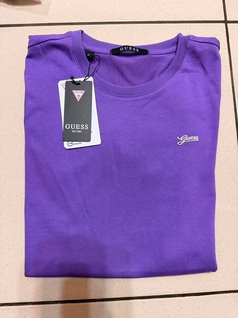 GUESS T-SHIRT(FREE SF🚚)