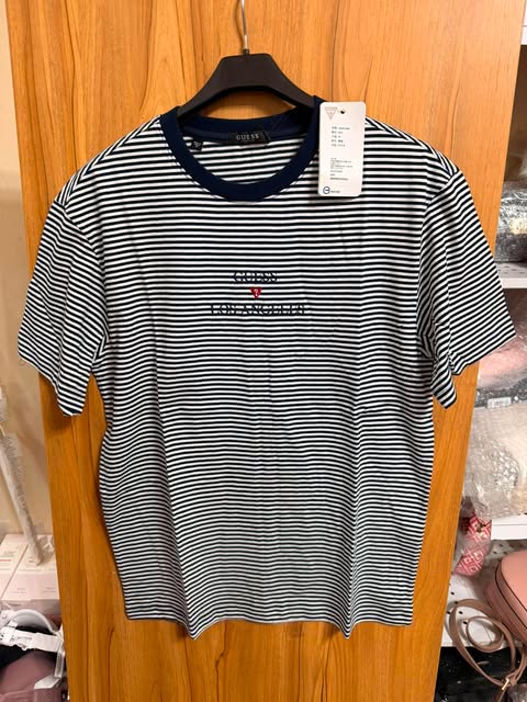 GUESS T-Shirt(FREE SF🚚)