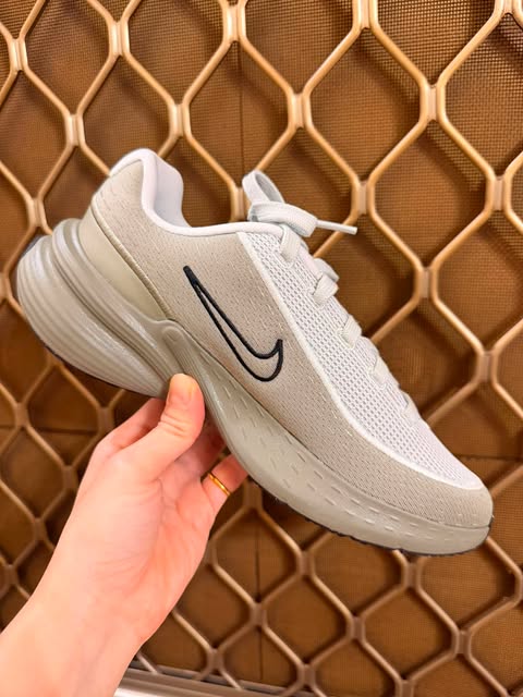 Nike Motiva(FREE SF🚚)