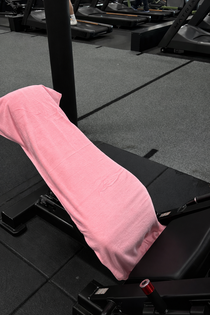 Pchee Gym Towel — view 4