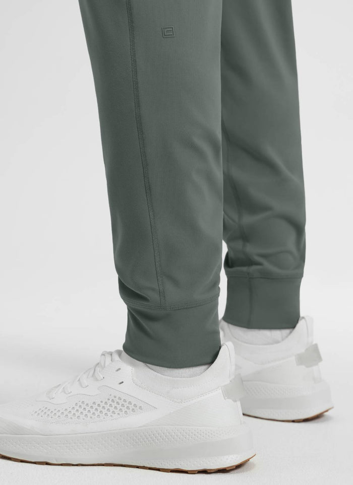 CRZ YOGA Men's Workout Casual Mid Rise Drawstring Pocket Jogger 29" Grey Sage