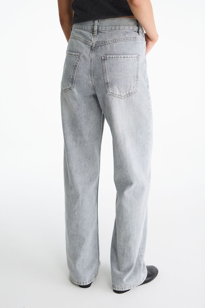 CONCRETE GREY