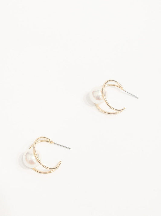 Gold plated Double hoop earrings Faux pearl accent Diameter : 3/4"