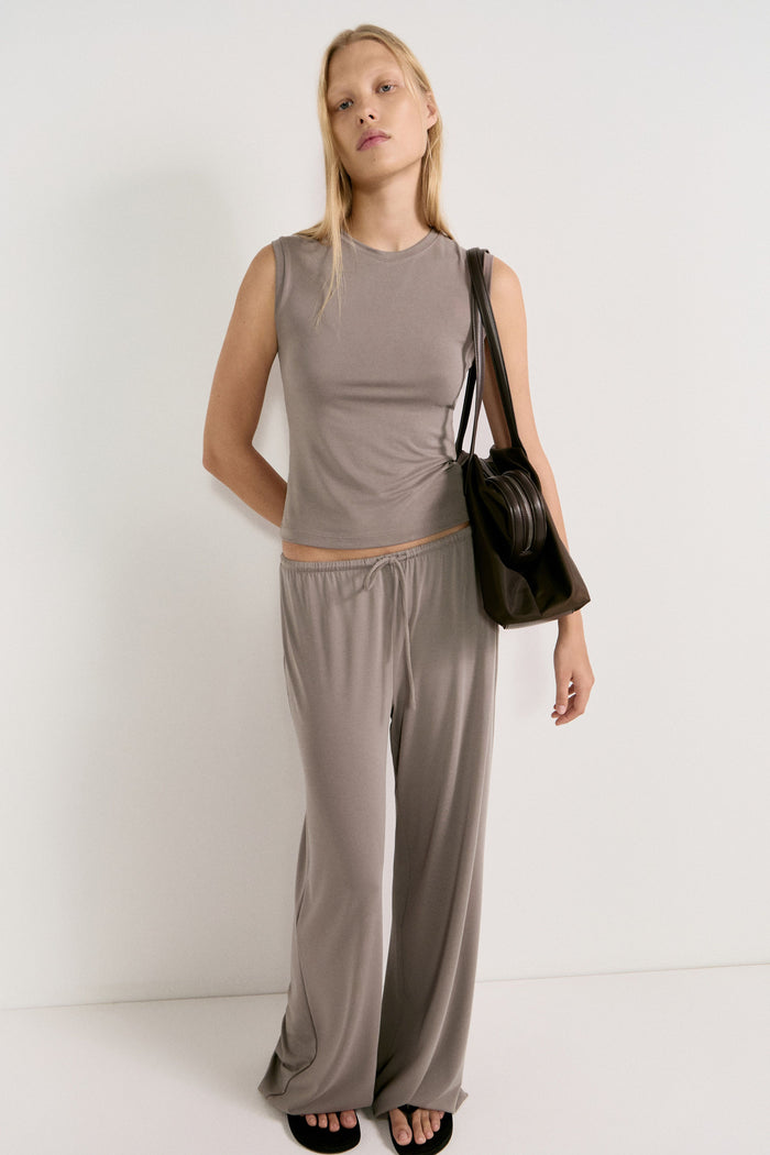 GRAY BROWN