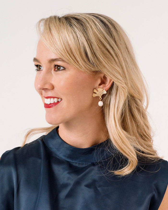 Susan Shaw Mini Ginkgo and Pearl Drop Earrings