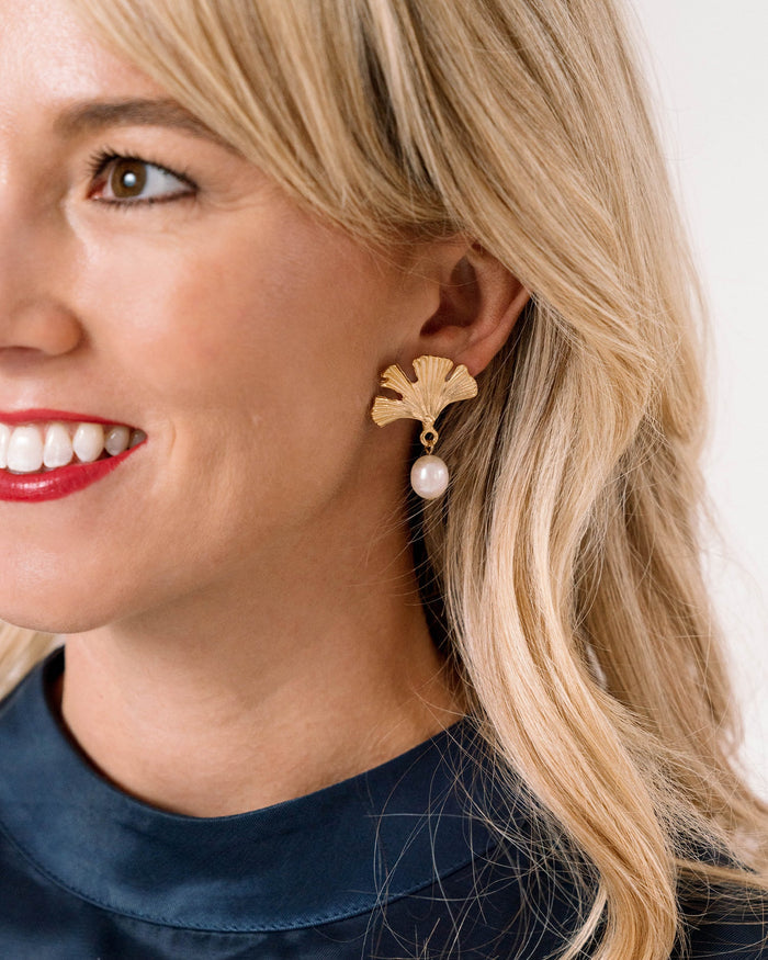 Susan Shaw Mini Ginkgo and Pearl Drop Earrings