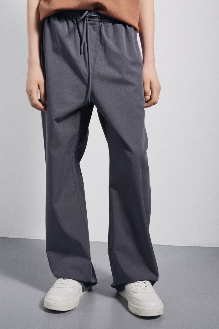 DARK GREY
